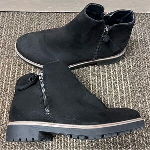 Esprit Women's Black Saige
Bootie, Size 7